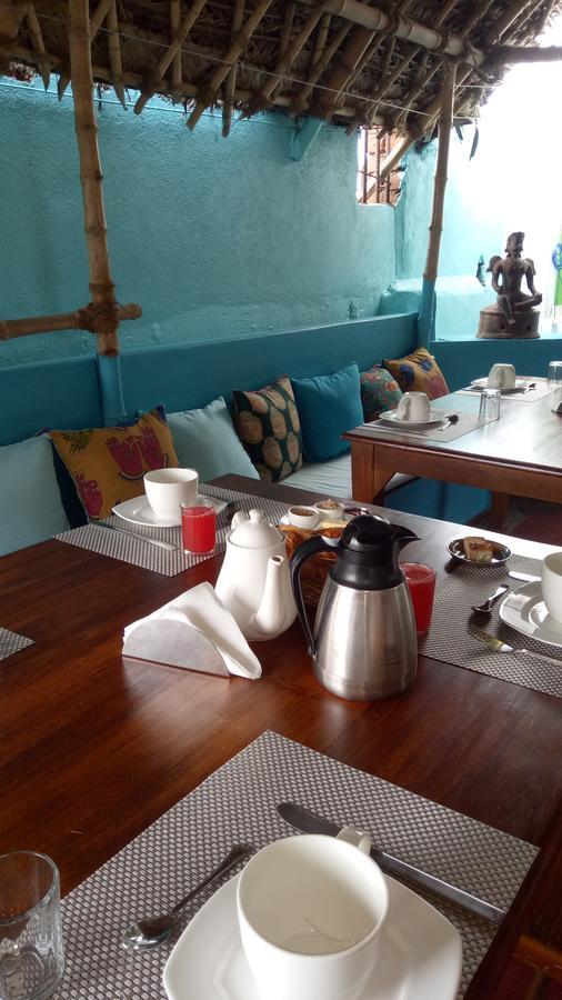 L'Escale Hotell Pondicherry Eksteriør bilde
