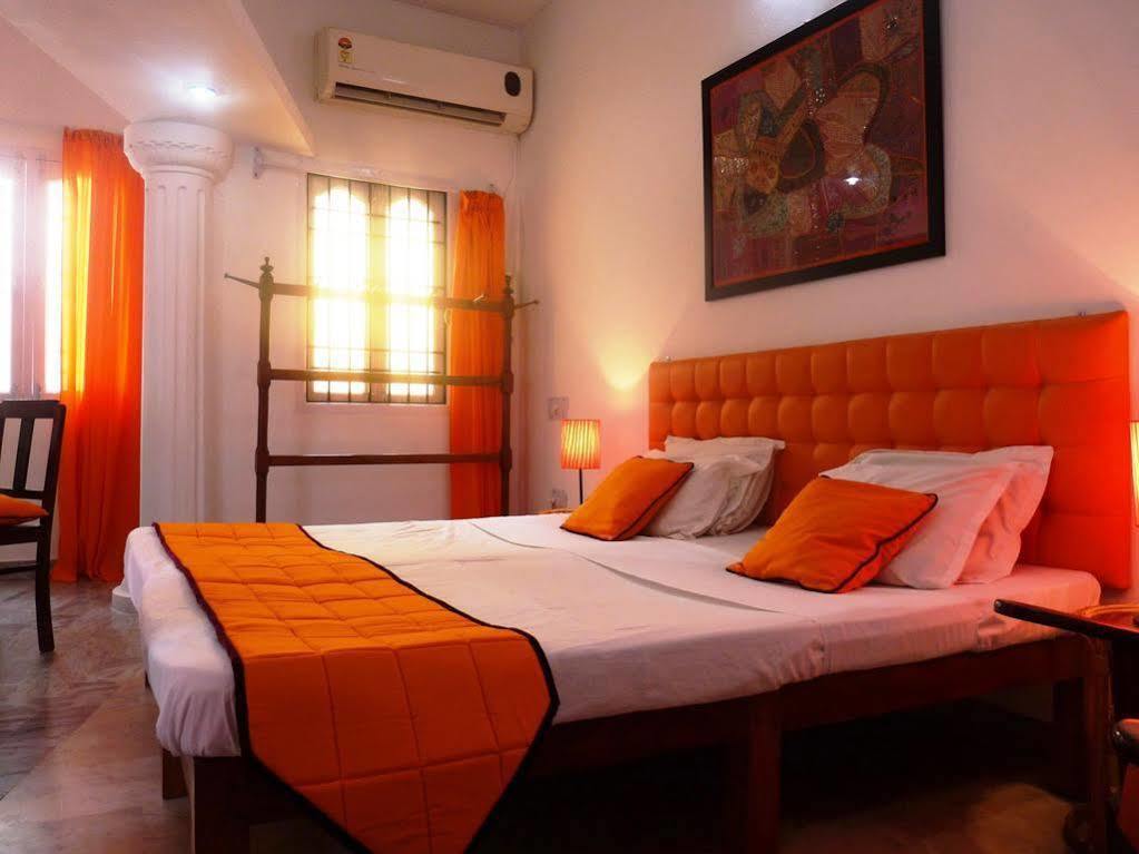 L'Escale Hotell Pondicherry Eksteriør bilde